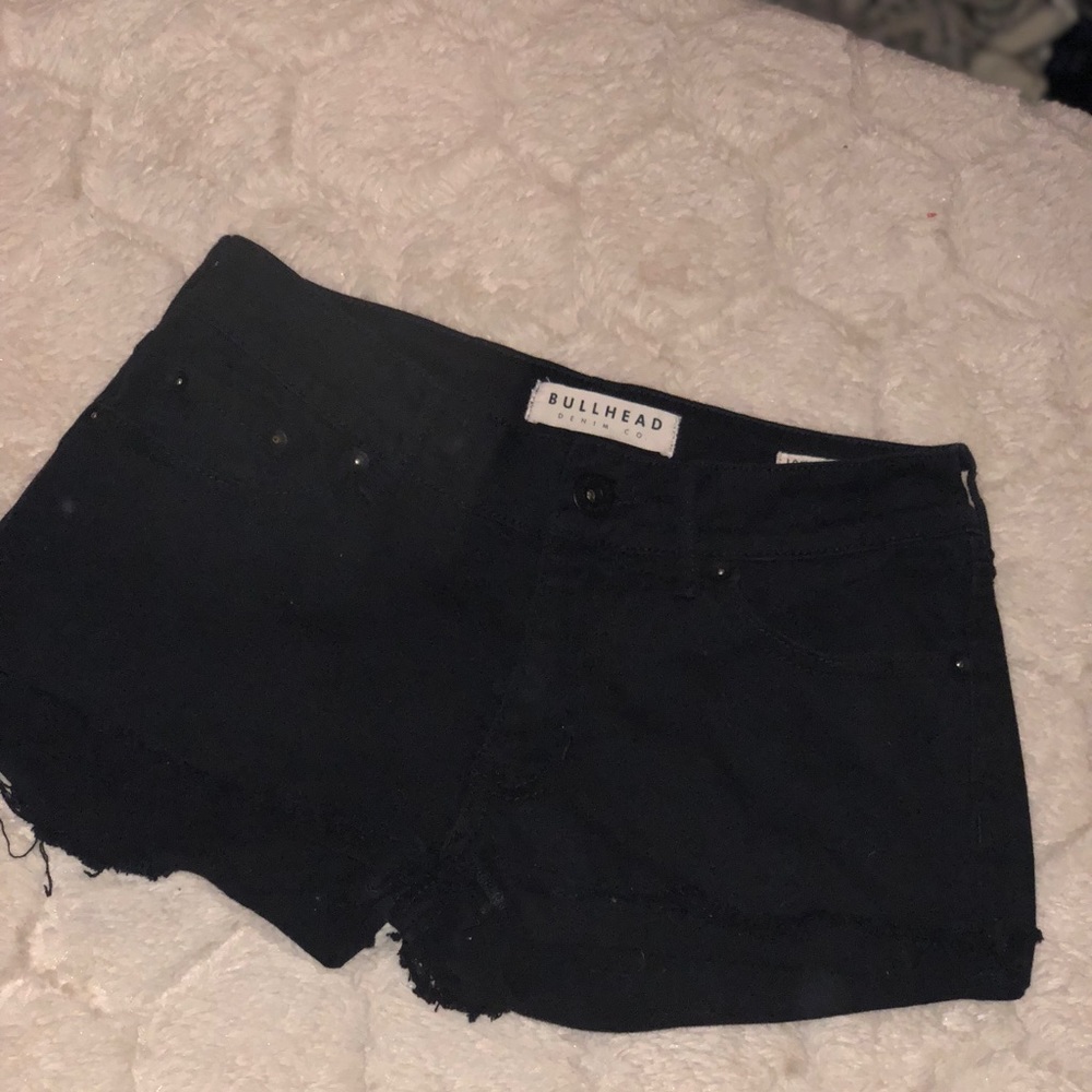 Bullhead black jean shorts